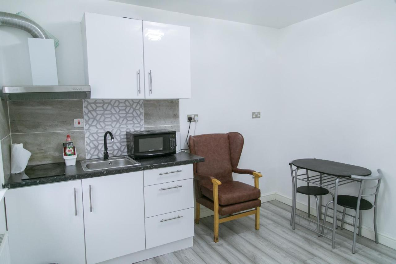 Hills View Apartments 曼彻斯特 外观 照片