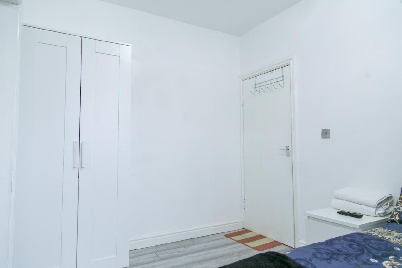 Hills View Apartments 曼彻斯特 外观 照片